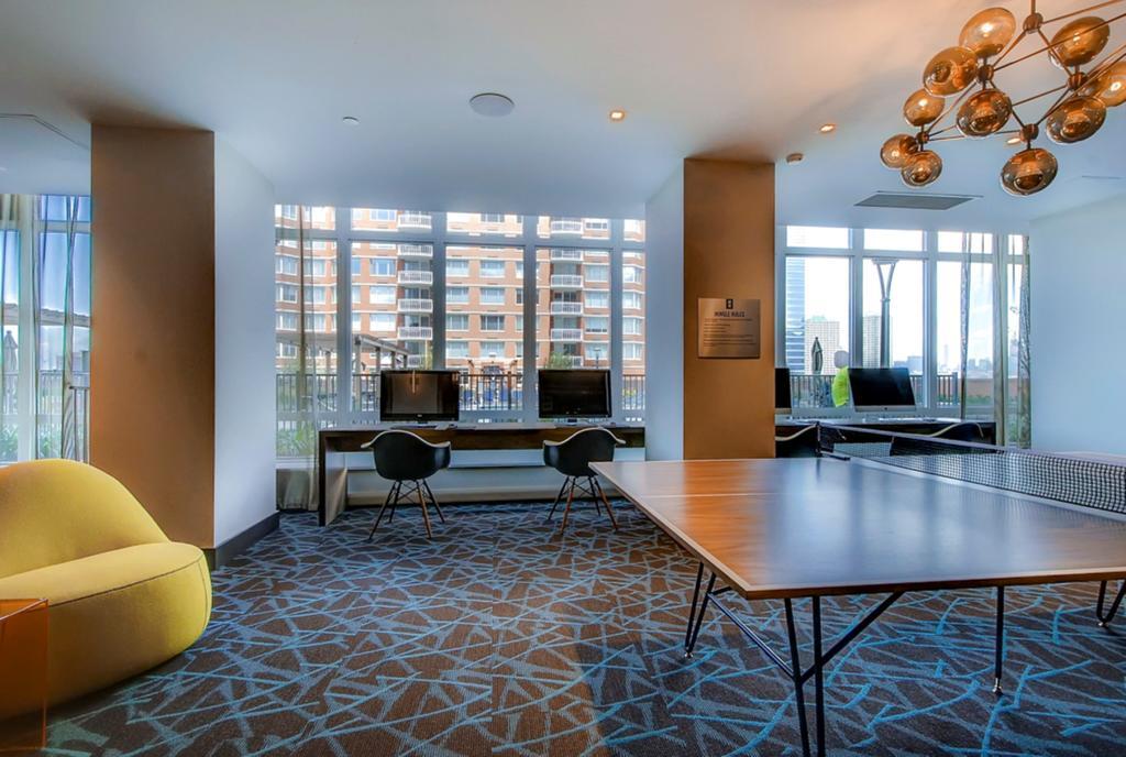 Bluebird Suites In Jersey City Exterior photo